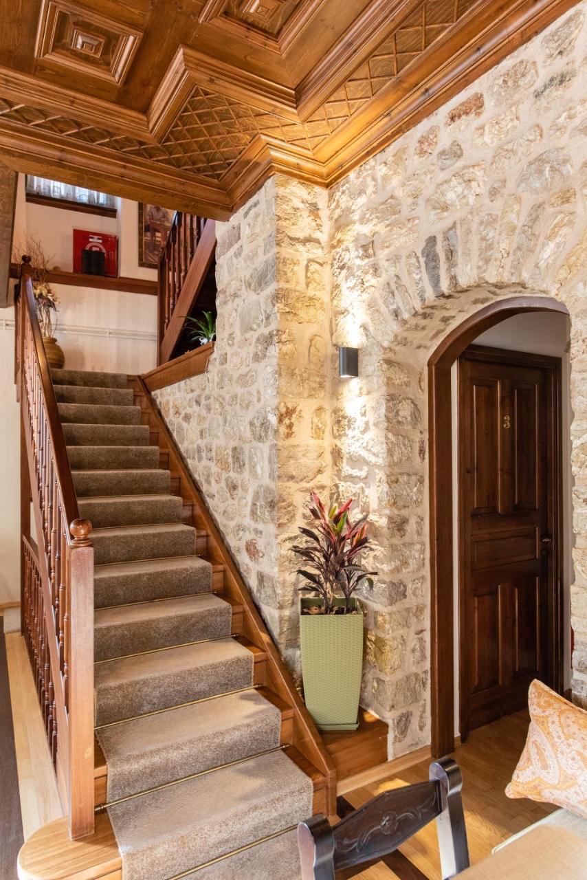 Kaza Guesthouse Dimitsana Exteriör bild