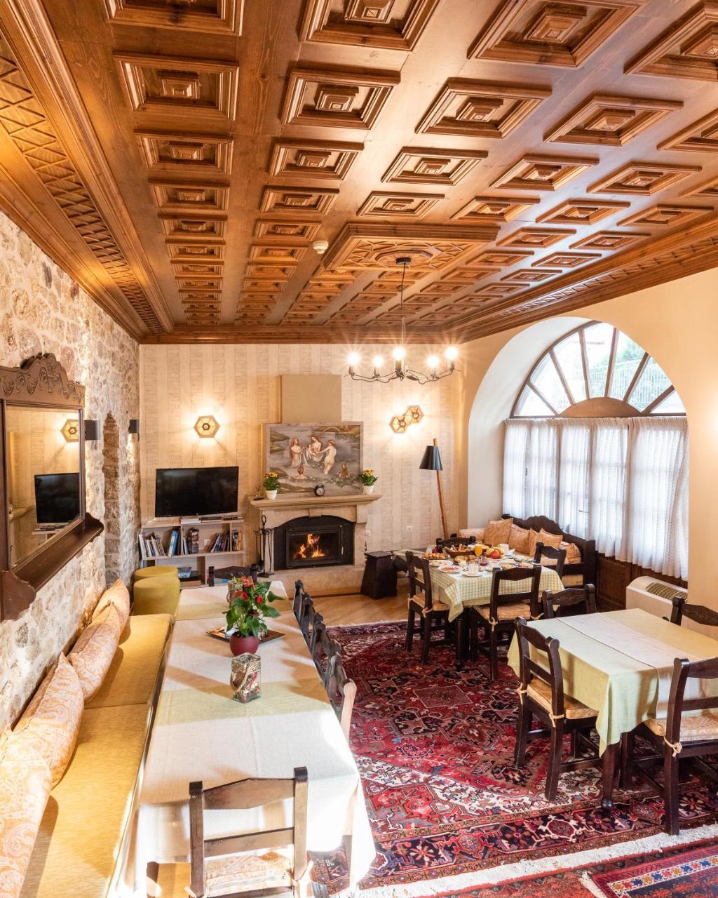 Kaza Guesthouse Dimitsana Exteriör bild