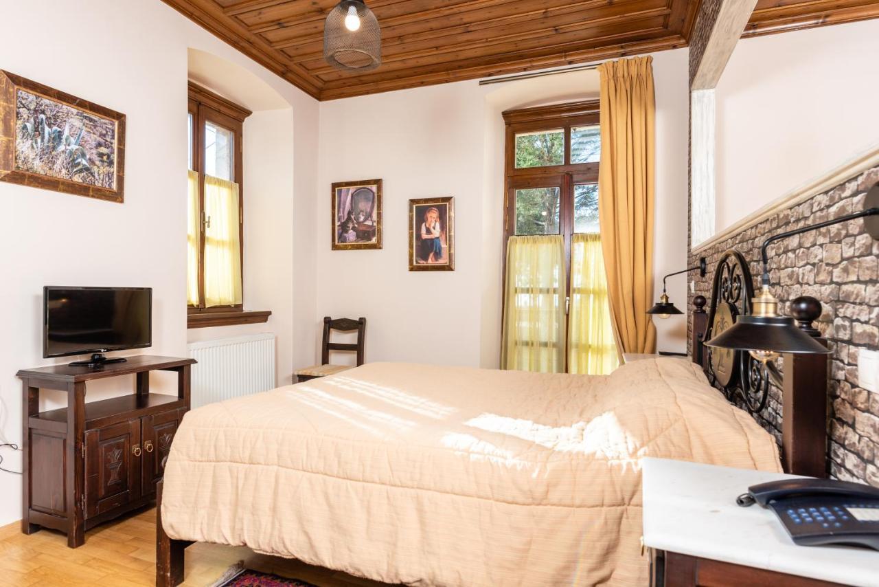 Kaza Guesthouse Dimitsana Exteriör bild