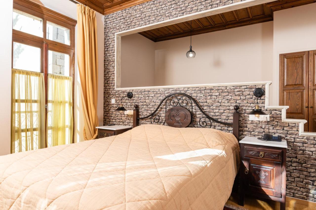 Kaza Guesthouse Dimitsana Exteriör bild