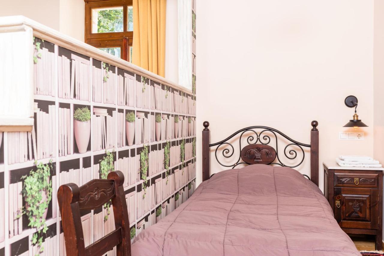 Kaza Guesthouse Dimitsana Exteriör bild