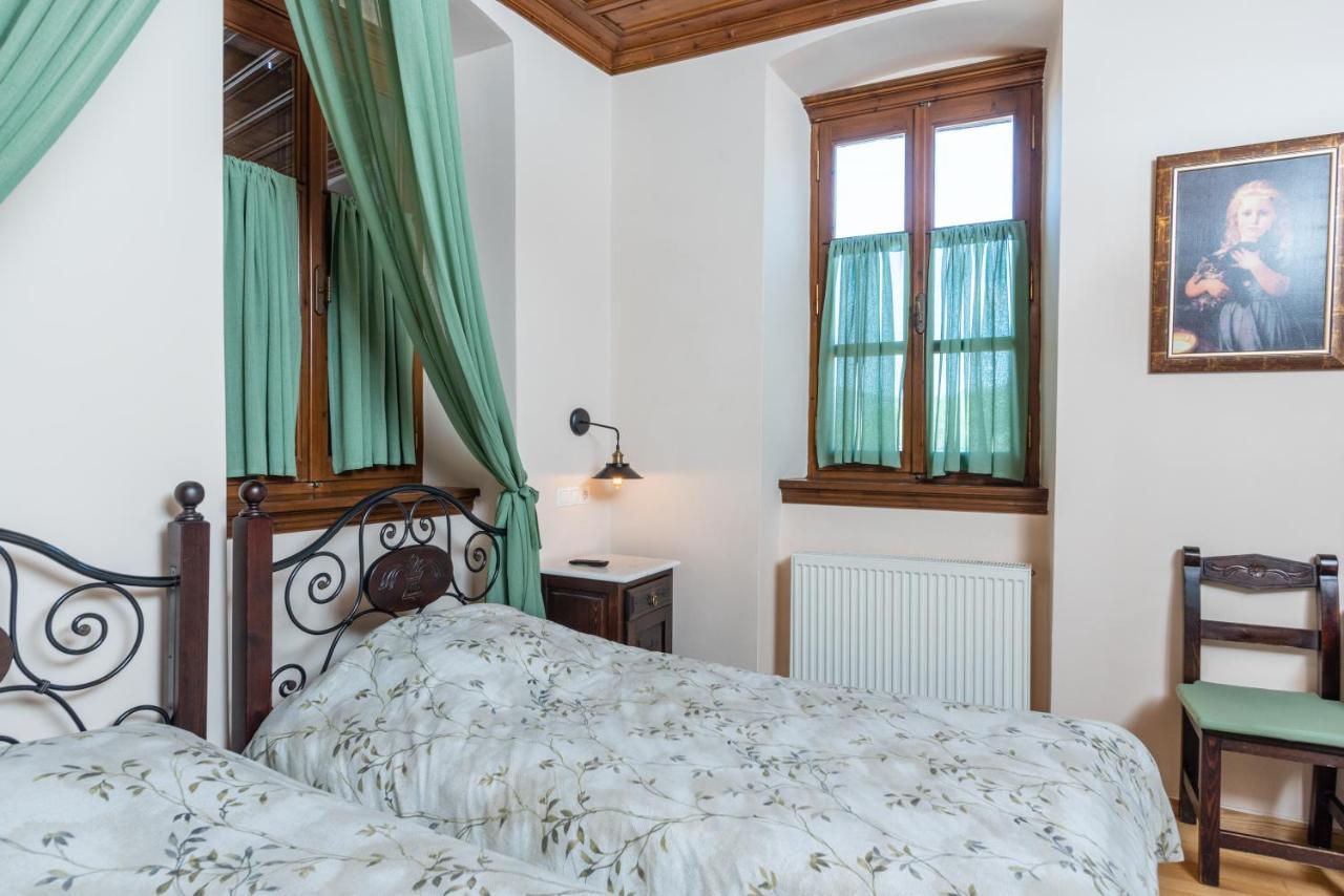 Kaza Guesthouse Dimitsana Exteriör bild