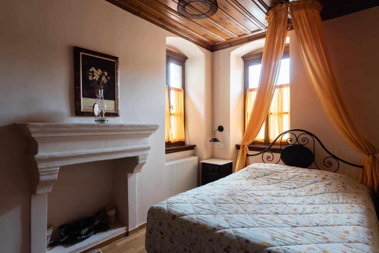 Kaza Guesthouse Dimitsana Exteriör bild