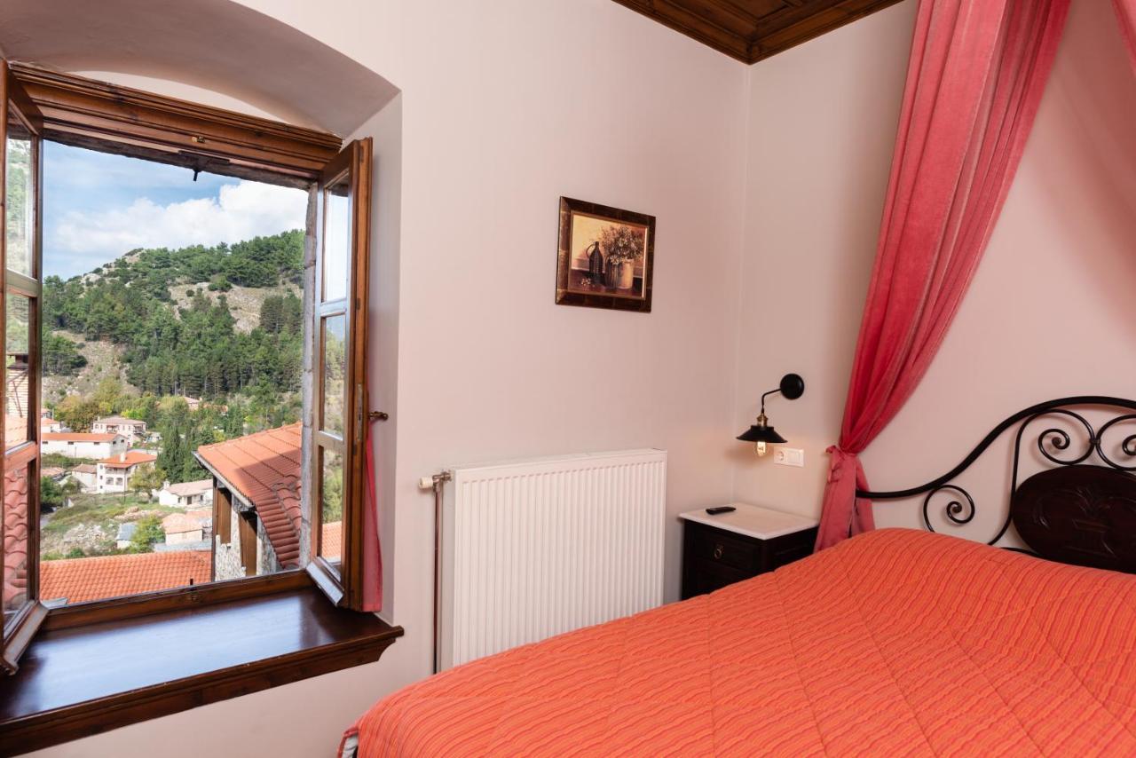 Kaza Guesthouse Dimitsana Exteriör bild