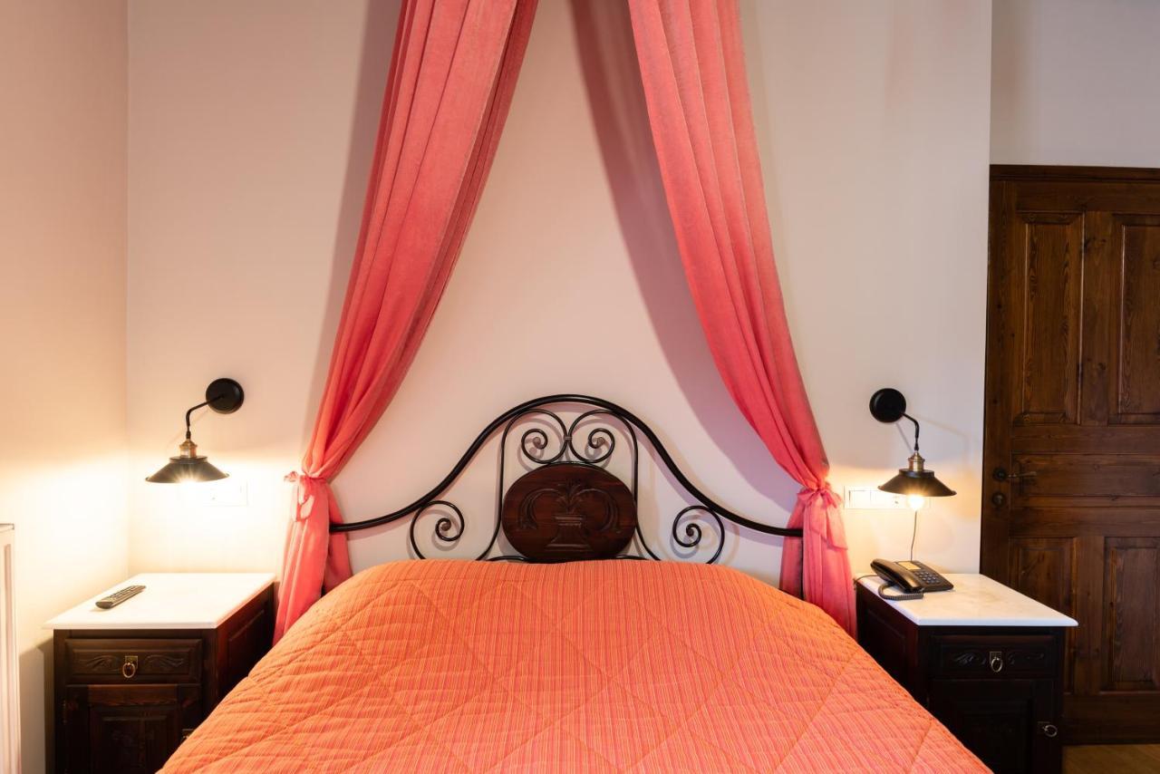 Kaza Guesthouse Dimitsana Exteriör bild