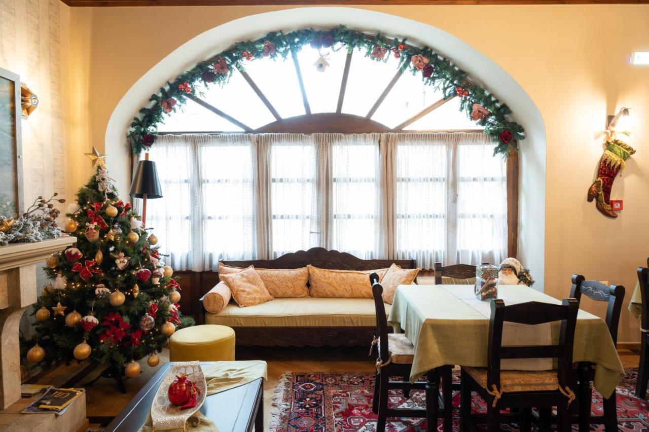 Kaza Guesthouse Dimitsana Exteriör bild