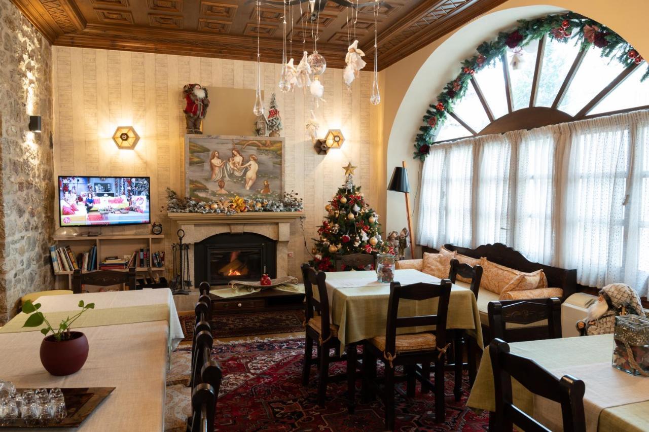 Kaza Guesthouse Dimitsana Exteriör bild